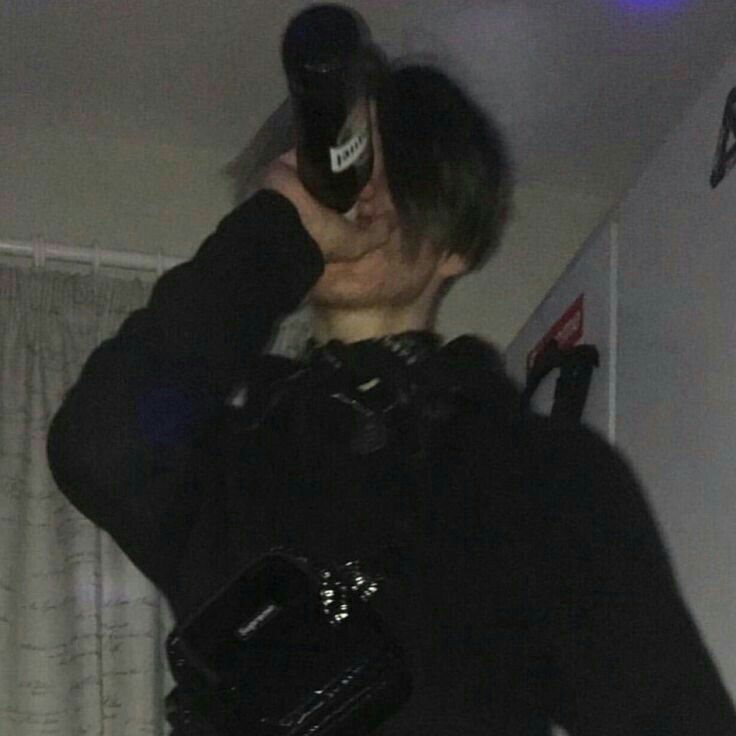 Featured image of post Boy Aesthetic Dark Grunge Pfp