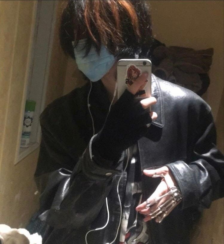 Featured image of post Emo Grunge Aesthetic Boy Pfp